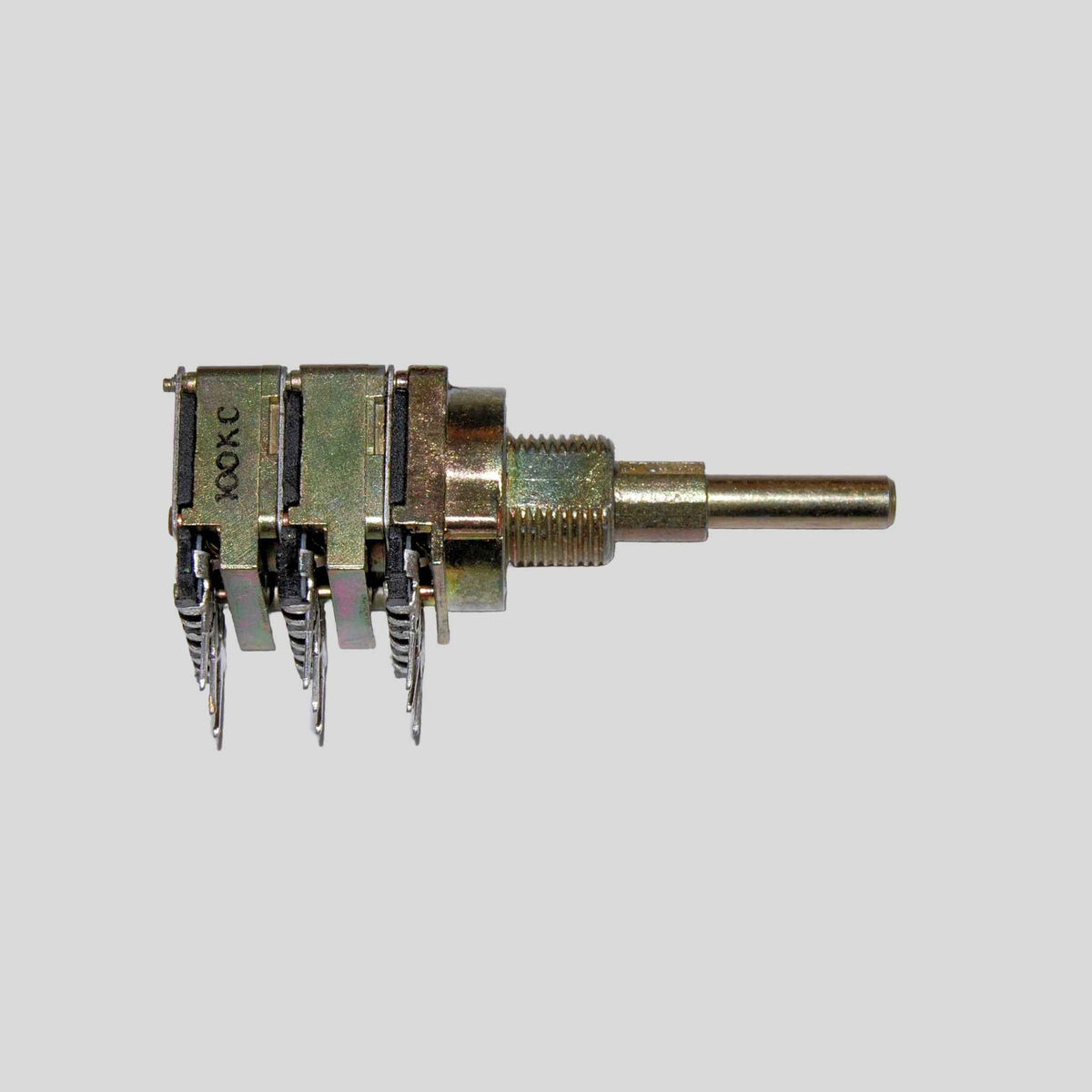 D&R Spare Part – Potentiometer 12mm Conc 2x100kC/1x4k7A (10300119)