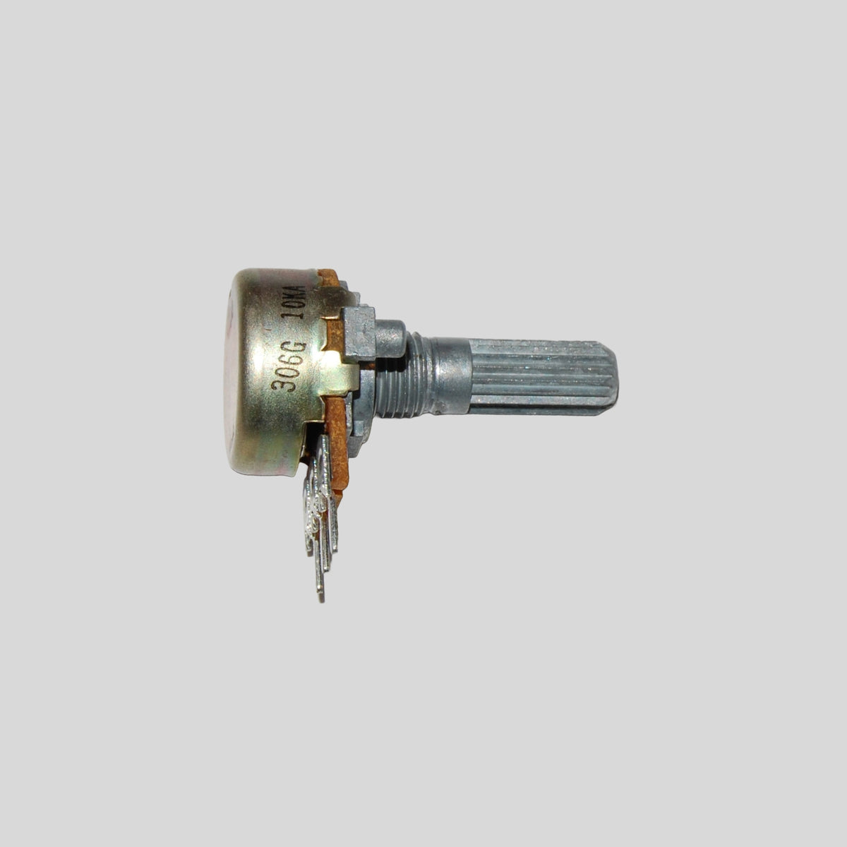 D&R Spare Part – Potentiometer 16mm Mono 1x10kA Logarithmic for D&R Mixing Console (10300378) - Dnrwebshop.com