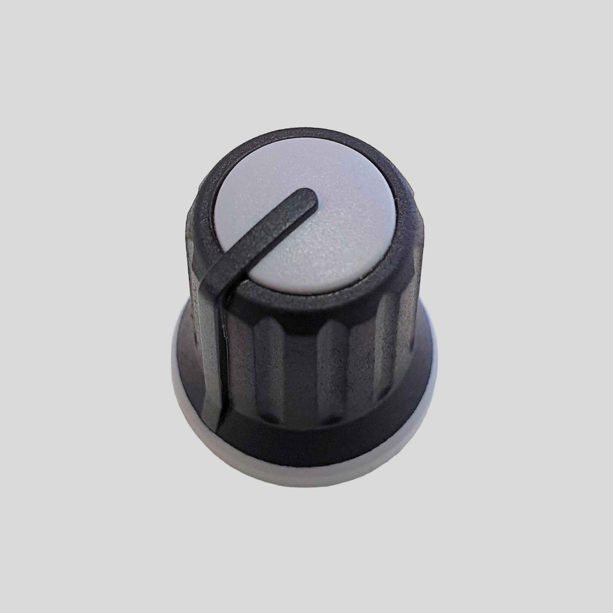 D&R Spare Part – Black Rubber Grip Knob P300 6mm Splined 18-Teeth Shaft (10450121B)